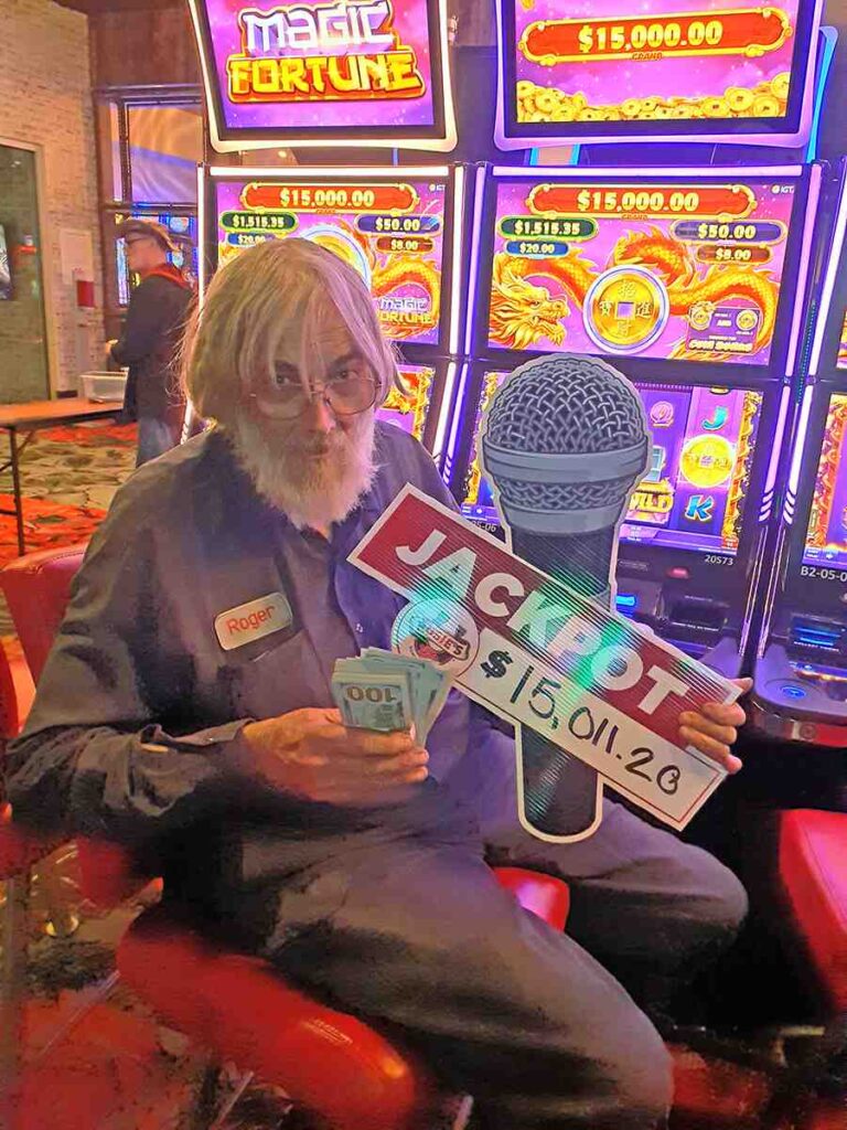 Joe $15,011.20 Magic Fortune