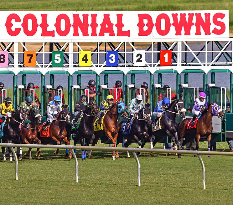 Racing at Colonial Downs in New Kent